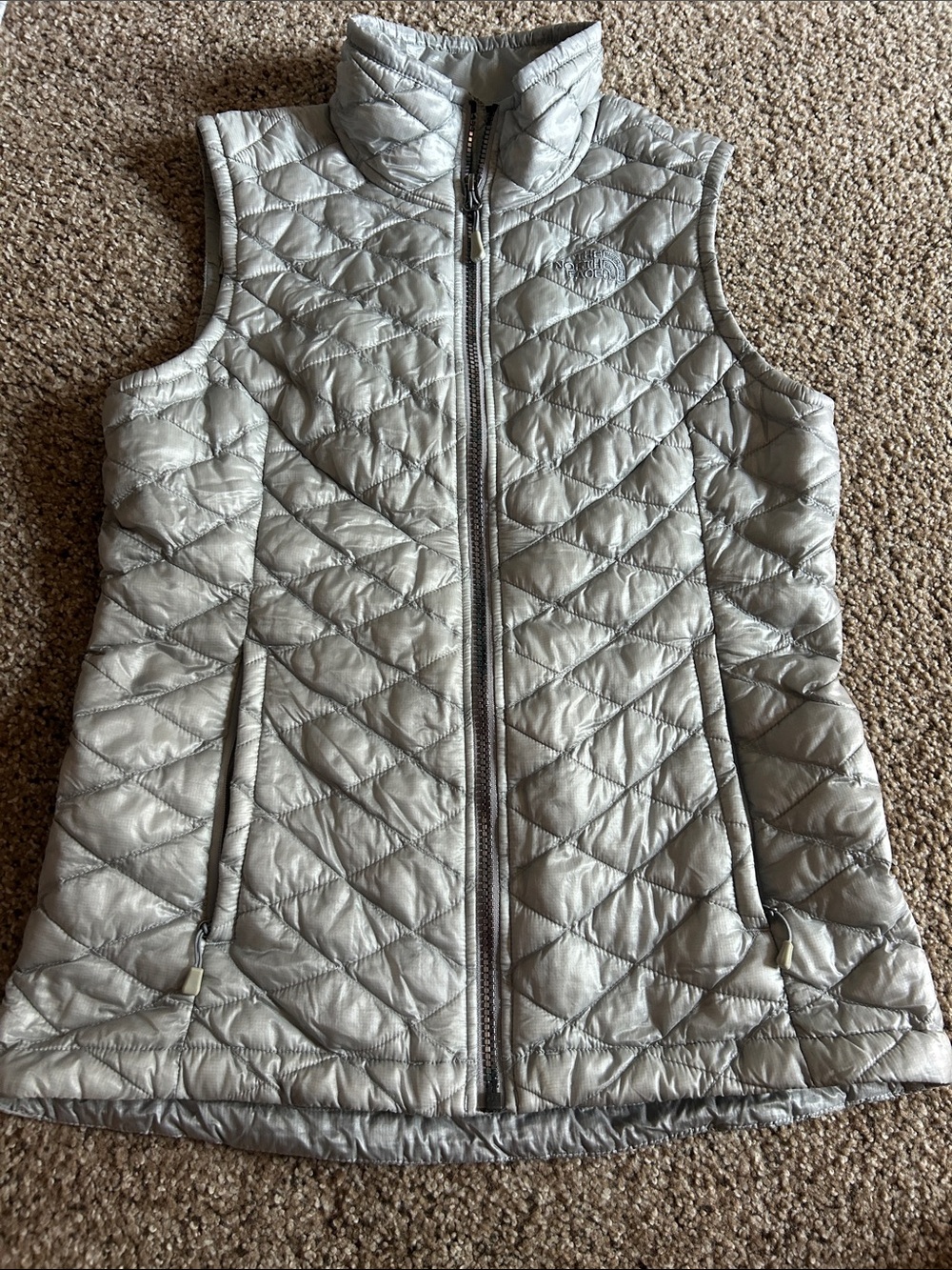The North Face Women's Light Silver Quilted Vest